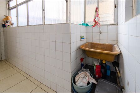 Apartamento à venda com 70m², 3 quartos e 1 vagaÁrea de serviço