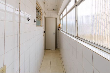 Apartamento à venda com 70m², 3 quartos e 1 vagaÁrea de serviço