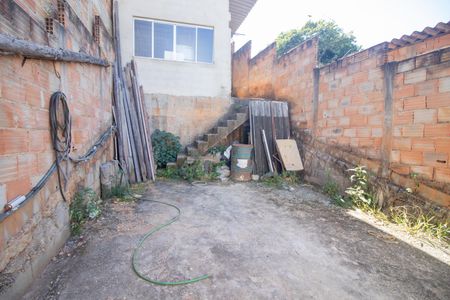 Casa à venda com 260m², 2 quartos e 2 vagasGaragem