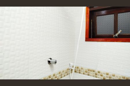 Casa à venda com 120m², 2 quartos e 2 vagas Casa à venda com 120m², 2 quartos e 2 vagasBanheiro 1