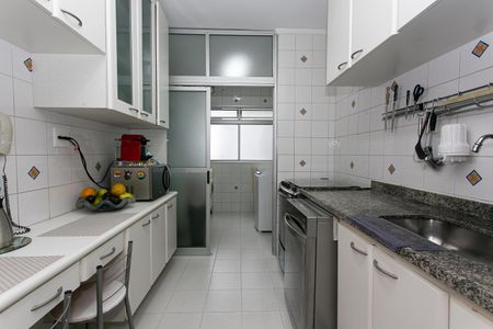 Apartamento à venda com 90m², 3 quartos e 2 vagasCozinha