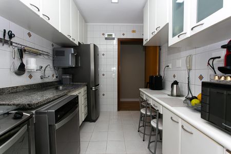 Apartamento à venda com 90m², 3 quartos e 2 vagasCozinha