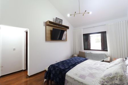 Casa à venda com 420m², 3 quartos e 5 vagas Casa à venda com 420m², 3 quartos e 5 vagasSuíte 1