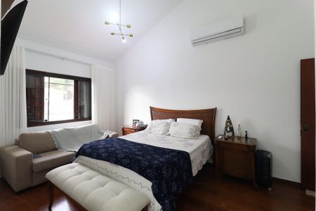 Casa à venda com 420m², 3 quartos e 5 vagas Casa à venda com 420m², 3 quartos e 5 vagasSuíte 1