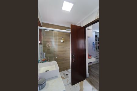 Casa à venda com 420m², 3 quartos e 5 vagas Casa à venda com 420m², 3 quartos e 5 vagasBanheiro Suíte 2