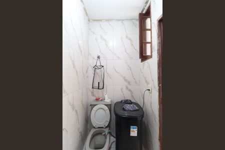 Casa à venda com 420m², 3 quartos e 5 vagas Casa à venda com 420m², 3 quartos e 5 vagasBanheiro de serviço