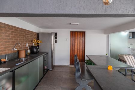 Casa para alugar com 247m², 4 quartos e 2 vagas Casa para alugar com 247m², 4 quartos e 2 vagasÁrea de Serviço