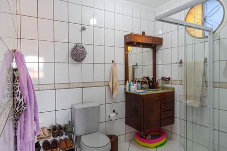 Casa para alugar com 247m², 4 quartos e 2 vagas Casa para alugar com 247m², 4 quartos e 2 vagasBanheiro