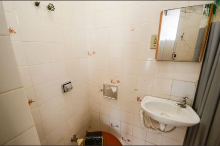 Apartamento à venda com 78m², 2 quartos e sem vagaBanheiro de Serviço