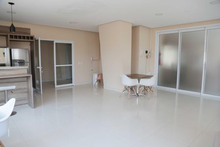 Apartamento à venda com 37m², 1 quarto e 1 vaga Apartamento à venda com 37m², 1 quarto e 1 vagaÁrea comum - Salão de festas