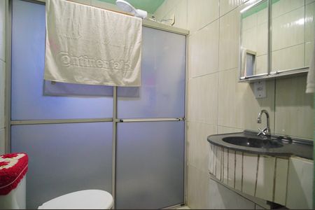 Casa à venda com 180m², 3 quartos e 3 vagasBanheiro da Suíte