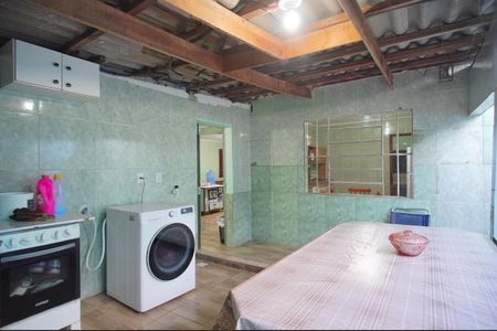 Casa à venda com 180m², 3 quartos e 3 vagasÁrea de Serviço