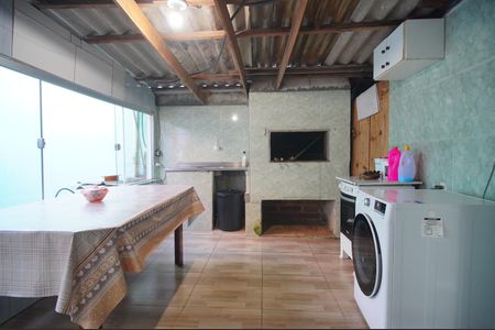 Casa à venda com 180m², 3 quartos e 3 vagasÁrea de Serviço