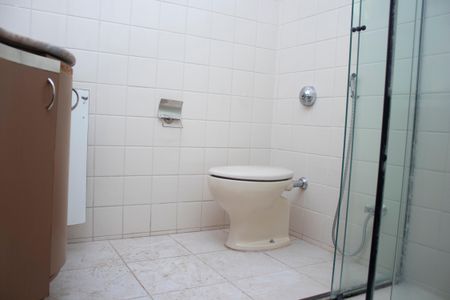 Apartamento à venda com 127m², 3 quartos e 1 vaga Apartamento à venda com 127m², 3 quartos e 1 vagaBanheiro da Suíte