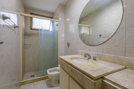 Apartamento para alugar com 120m², 3 quartos e 2 vagas Apartamento para alugar com 120m², 3 quartos e 2 vagasBanheiro da Suíte