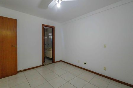 Apartamento para alugar com 120m², 3 quartos e 2 vagas Apartamento para alugar com 120m², 3 quartos e 2 vagasSuíte
