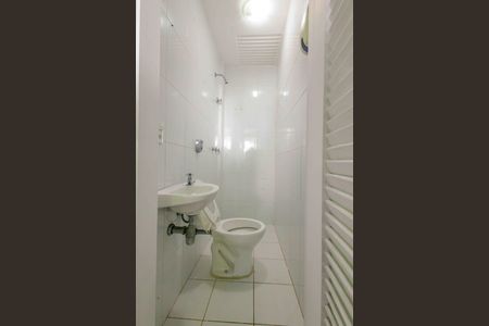 Apartamento para alugar com 120m², 3 quartos e 2 vagas Apartamento para alugar com 120m², 3 quartos e 2 vagasBanheiro de Serviço
