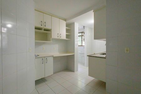 Apartamento para alugar com 120m², 3 quartos e 2 vagas Apartamento para alugar com 120m², 3 quartos e 2 vagasCozinha