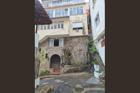 Casa de condomínio à venda com 280m², 5 quartos e 1 vaga