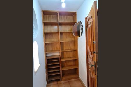 Casa de condomínio à venda com 280m², 5 quartos e 1 vaga