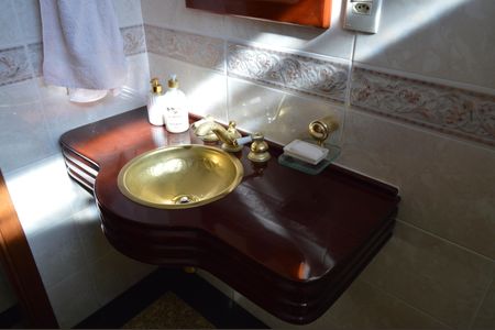 Casa à venda com 320m², 2 quartos e 10 vagasLavabo