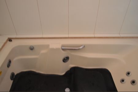 Casa à venda com 320m², 2 quartos e 10 vagasBanheiro Social