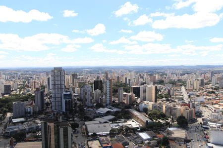 Apartamento para alugar com 78m², 2 quartos e 1 vagaSacada