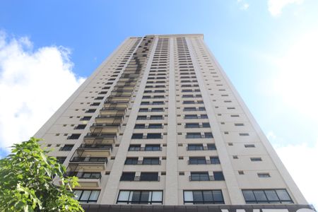 Apartamento para alugar com 78m², 2 quartos e 1 vagaFachada