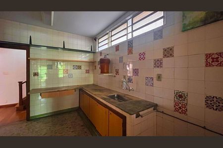 Casa à venda com 270m², 4 quartos e 4 vagasCozinha