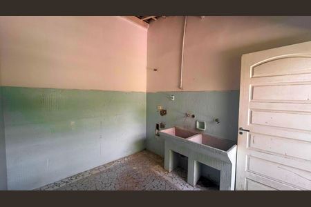 Casa à venda com 270m², 4 quartos e 4 vagasÁrea de Serviço