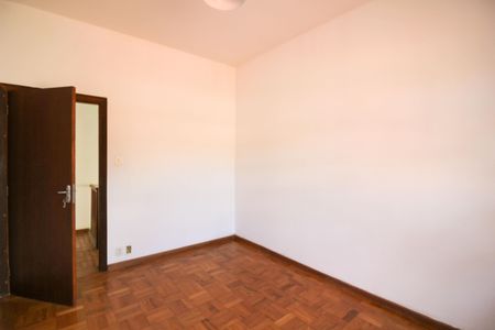 Casa à venda com 270m², 4 quartos e 4 vagasQuarto 2