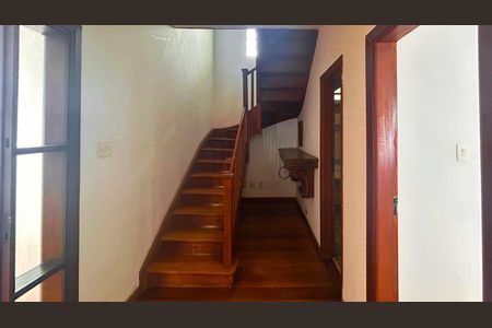 Casa à venda com 270m², 4 quartos e 4 vagasHall de Distribuição das Salas