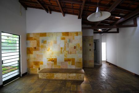 Casa à venda com 270m², 4 quartos e 4 vagasSala de TV