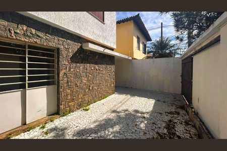Casa à venda com 270m², 4 quartos e 4 vagasGaragem