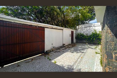 Casa à venda com 270m², 4 quartos e 4 vagasGaragem