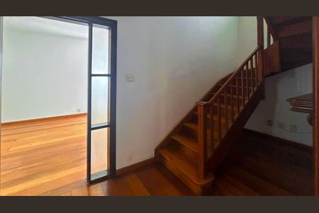 Casa à venda com 270m², 4 quartos e 4 vagasHall de Distribuição das Salas