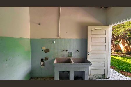 Casa à venda com 270m², 4 quartos e 4 vagasÁrea de Serviço