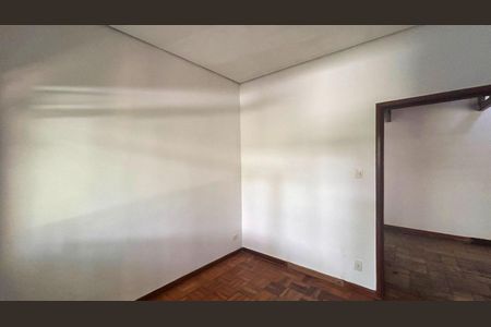 Casa à venda com 270m², 4 quartos e 4 vagasQuarto 3