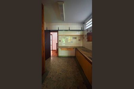 Casa à venda com 270m², 4 quartos e 4 vagasCozinha