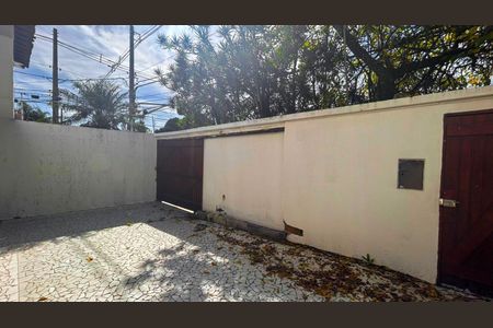 Casa à venda com 270m², 4 quartos e 4 vagasGaragem