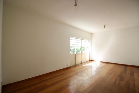 Casa à venda com 270m², 4 quartos e 4 vagasSala de Estar