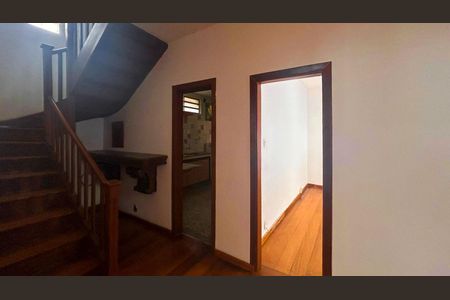 Casa à venda com 270m², 4 quartos e 4 vagasHall de Distribuição das Salas