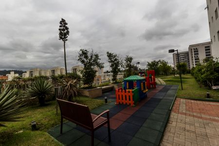 Apartamento à venda com 73m², 2 quartos e 2 vagasÁrea comum - Playground