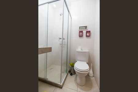 Apartamento à venda com 73m², 2 quartos e 2 vagasBanheiro 