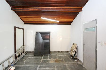 Casa para alugar com 479m², 6 quartos e 3 vagasQuarto Apoio Piscina