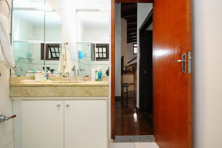 Casa para alugar com 479m², 6 quartos e 3 vagasBanheiro