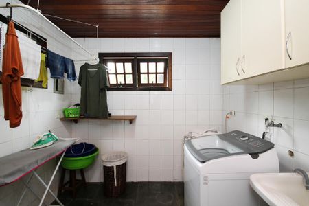 Casa para alugar com 479m², 6 quartos e 3 vagasLavanderia