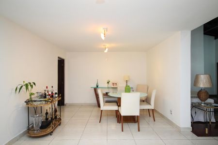 Casa para alugar com 479m², 6 quartos e 3 vagasSala de Jantar