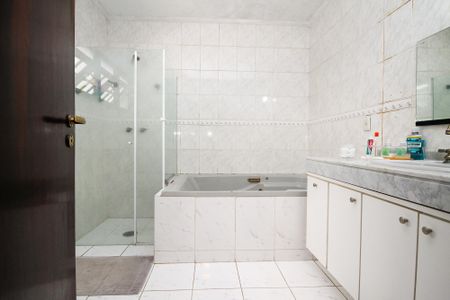 Casa para alugar com 479m², 6 quartos e 3 vagasBanheiro Suíte 2