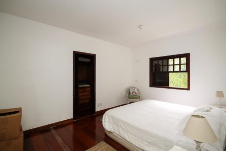 Casa para alugar com 479m², 6 quartos e 3 vagasSuíte 1